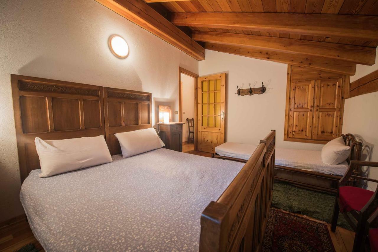 Casa Vacanze Grand-Haury Da Andrea アルヴィエ エクステリア 写真